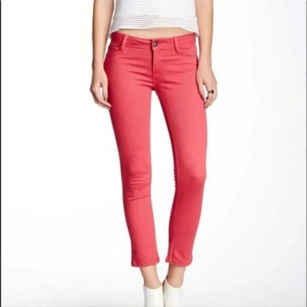 DL1961 Toni High Rise Crop Pants in Peony Pink